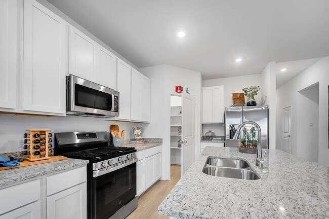 Building Photo - 21827 Black Tulip Ln