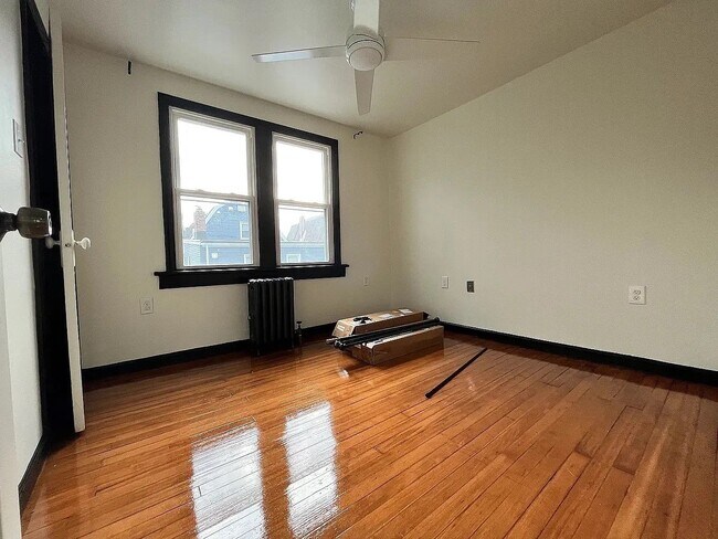 Foto del edificio - 10 Fairview Pl