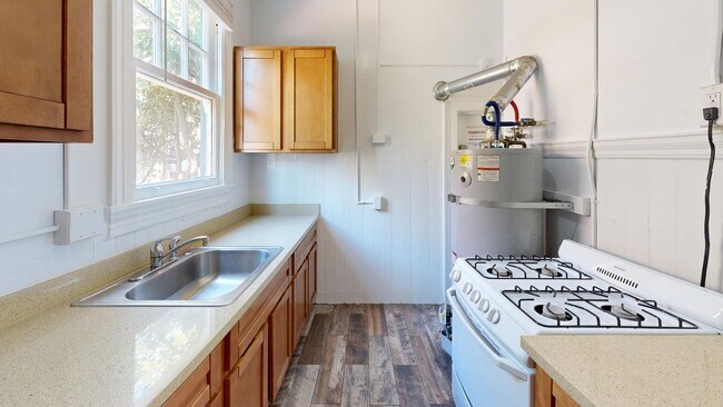 Floorplan - 2129 Haste Street