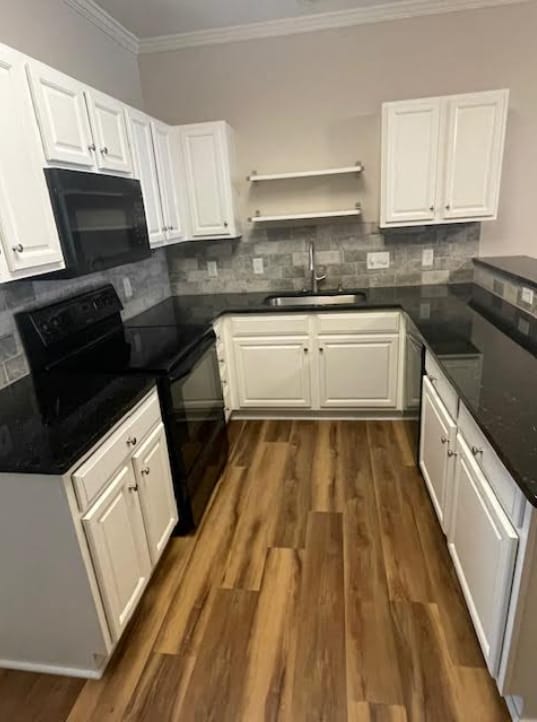 Building Photo - A cozy Condo with 2 beds and 2 bath availa...