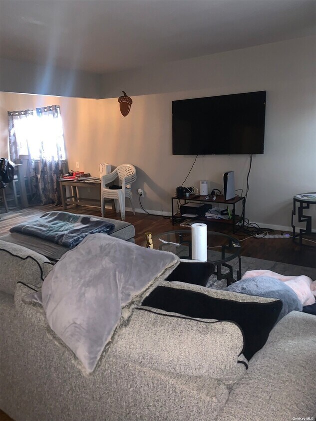Foto principal - 1593 E 94th St