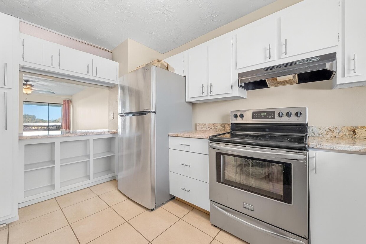 Foto principal - 1901 Woolbright Rd