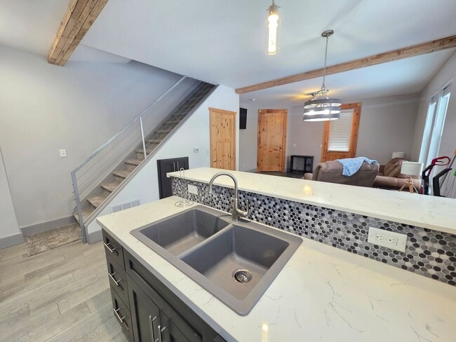 Foto del edificio - 920 2nd Ave S