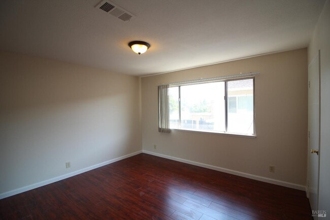 Building Photo - 1216 Dana Dr