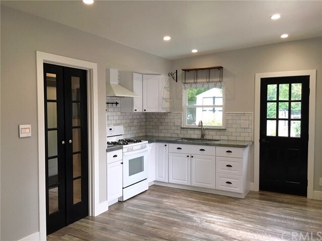 Foto del edificio - 31442 La Calera St