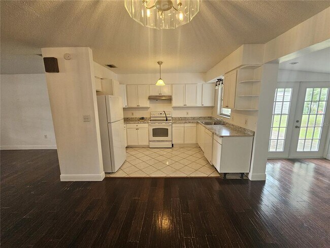 Foto del edificio - 26 Lake Ct Loop