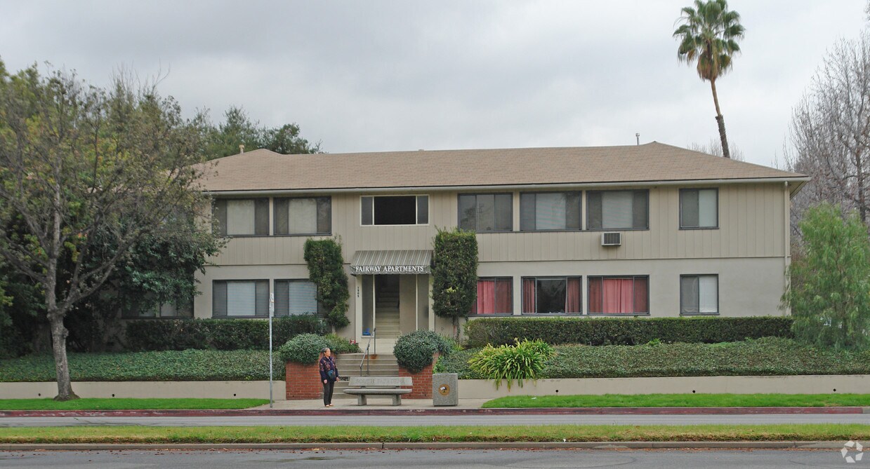 Building Photo - 1505 Fair Oaks Ave