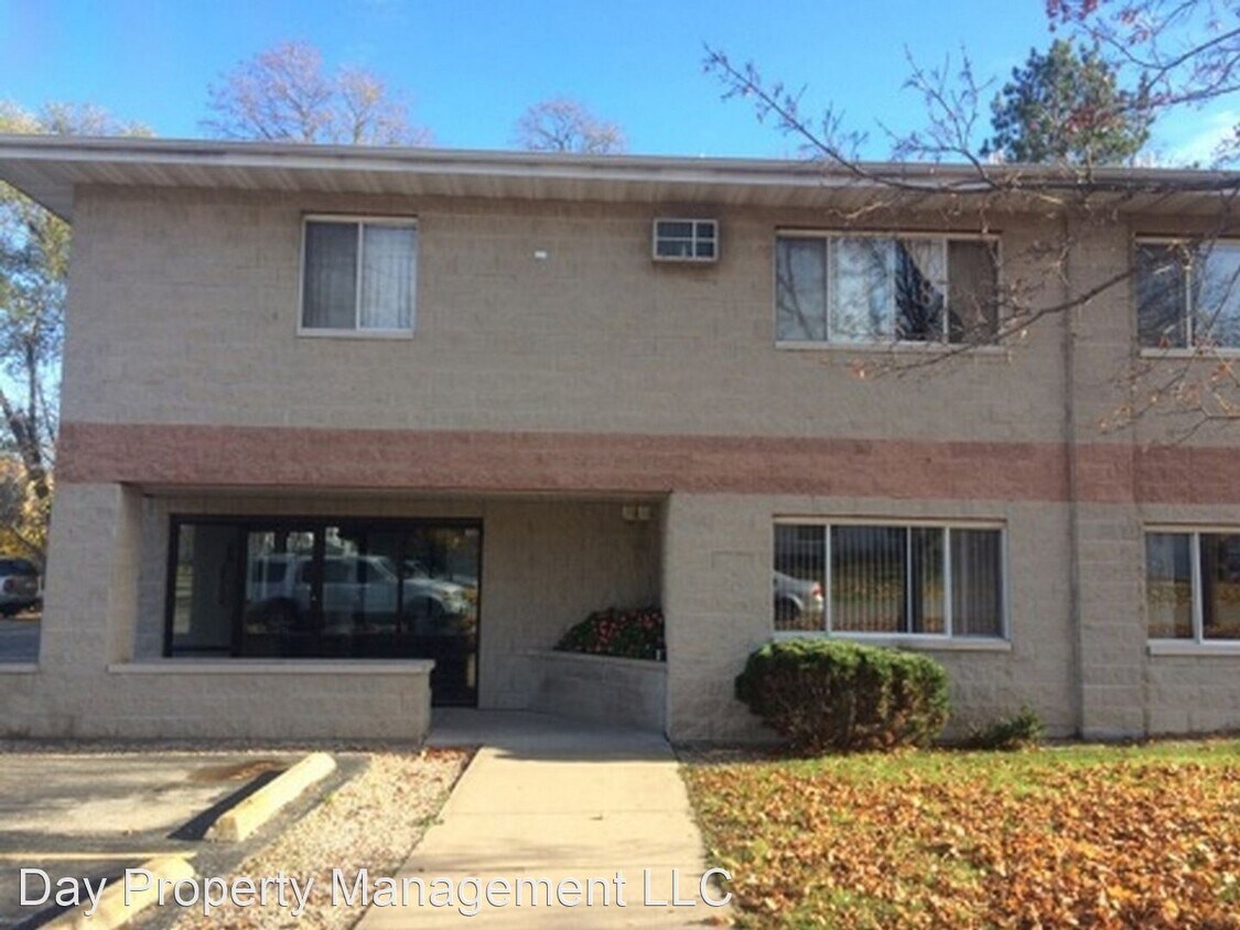 Primary Photo - 150 Memorial Cir