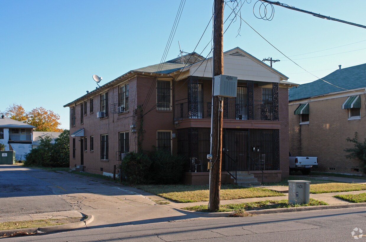 Primary Photo - 1804 N Washington Ave