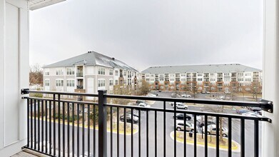 Interior Photo - Signal Hill Apartment Homes