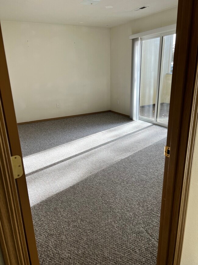 5553 Glenridge Way, Klamath Falls, OR 97603 Townhome Rentals in Klamath Falls OR