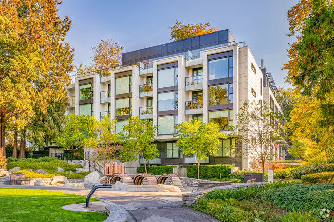 Building Photo - Shannon Mews & Apartments