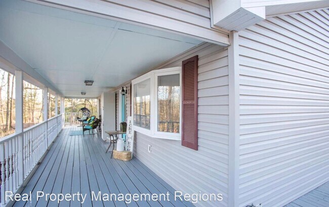 Building Photo - 3 br, 1 bath House - 4042 Novum Dr.