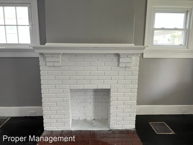 Building Photo - 2 br, 1 bath House - 204 Fernwood Ave
