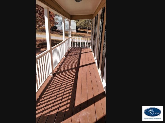 Foto del edificio - 291 Timber Laurel Ln