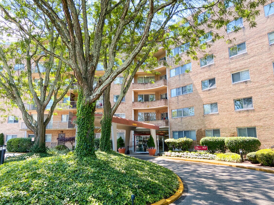 309 Florence Ave Unit 122N, Jenkintown, PA 19046 Condo for Rent in