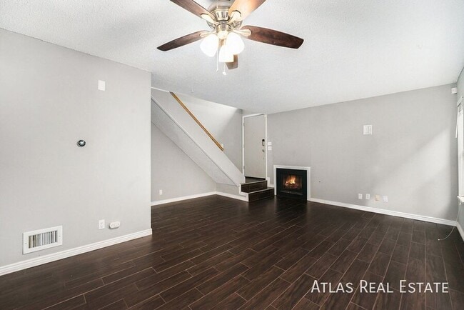 Building Photo - 1273 S Crystal Way