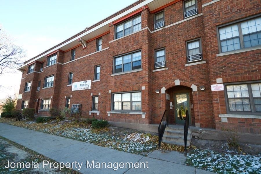Primary Photo - 2725 W Kilbourn Ave