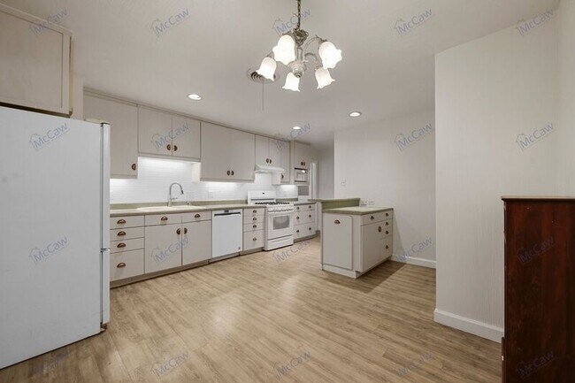 Foto del edificio - 1818 Tyler St