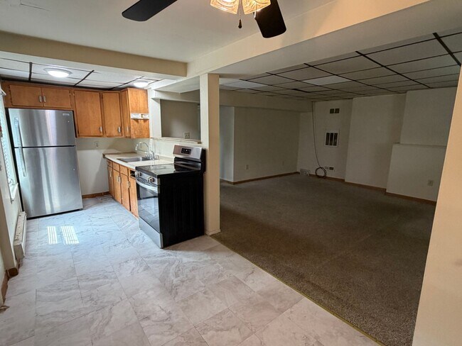 Foto del edificio - 412 E Maiden St