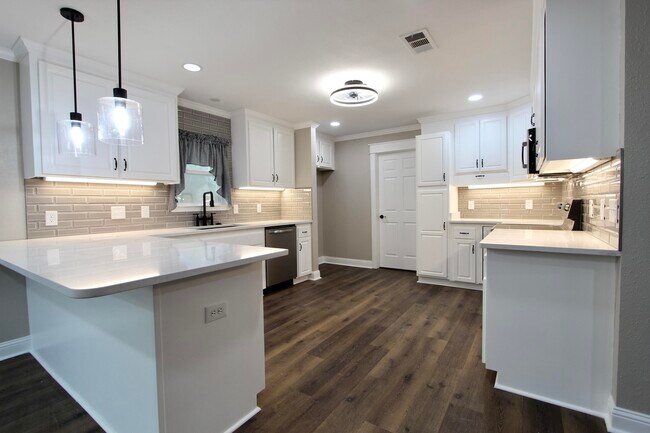 Foto del edificio - 4052 Randi Rd