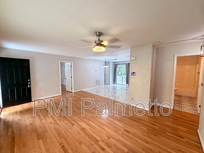 Foto del edificio - 152 Chatham Cir