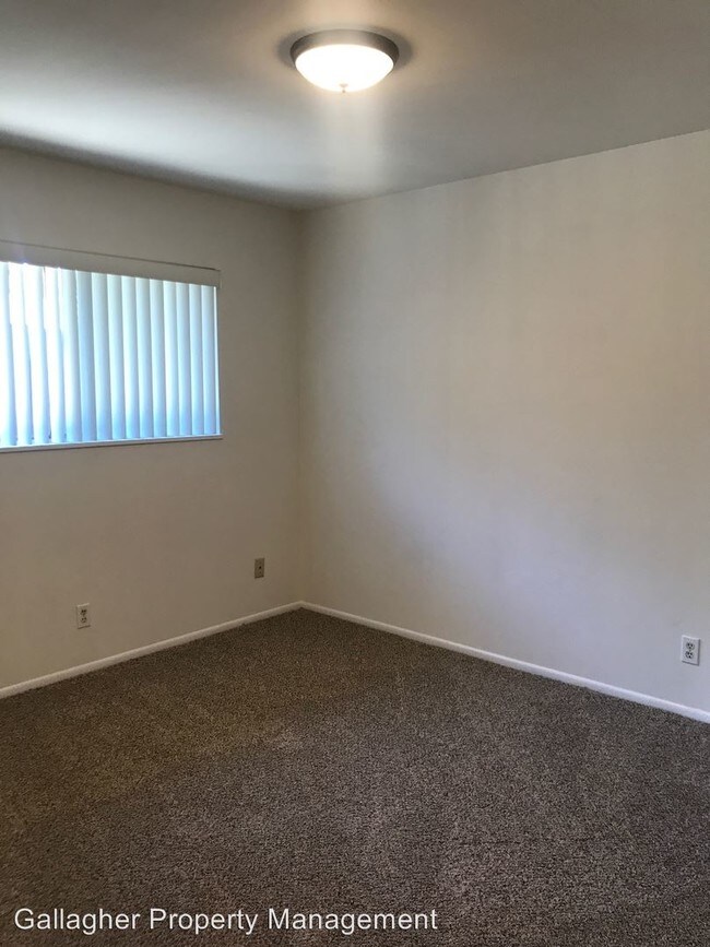 Building Photo - 898 Concha Loma Dr