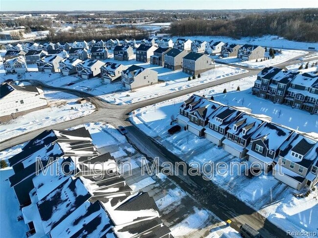 Building Photo - 1434 Superior Dr