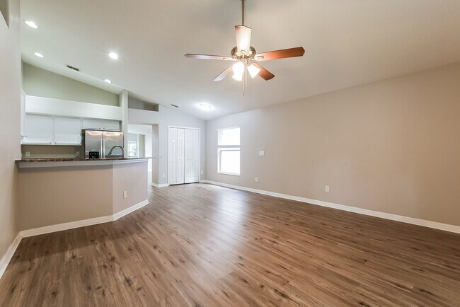 Foto del edificio - 4926 Walnut Ridge Dr