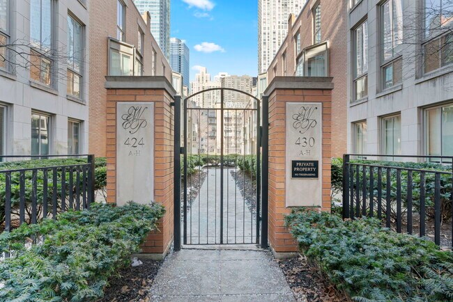 Foto del edificio - 424 E North Water St