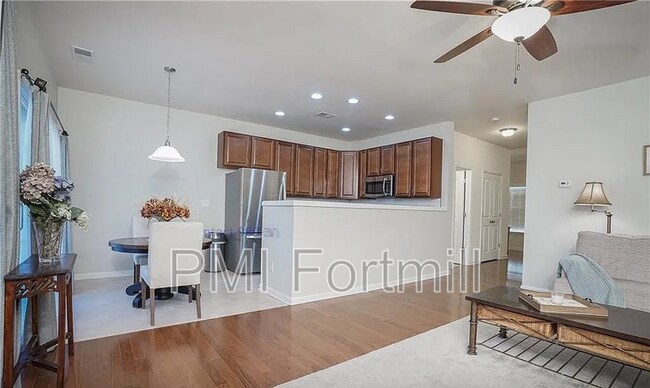 Foto del edificio - 13769 Singleleaf Lane