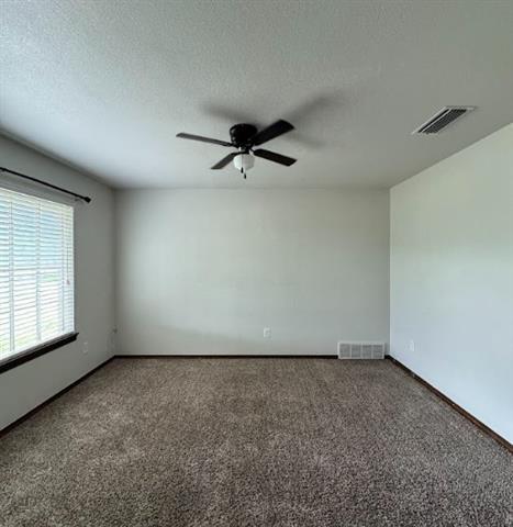 Foto del edificio - 413 N Trail St