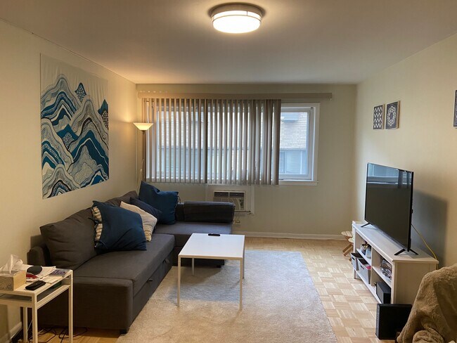 Foto del edificio - 425 Wesley Ave