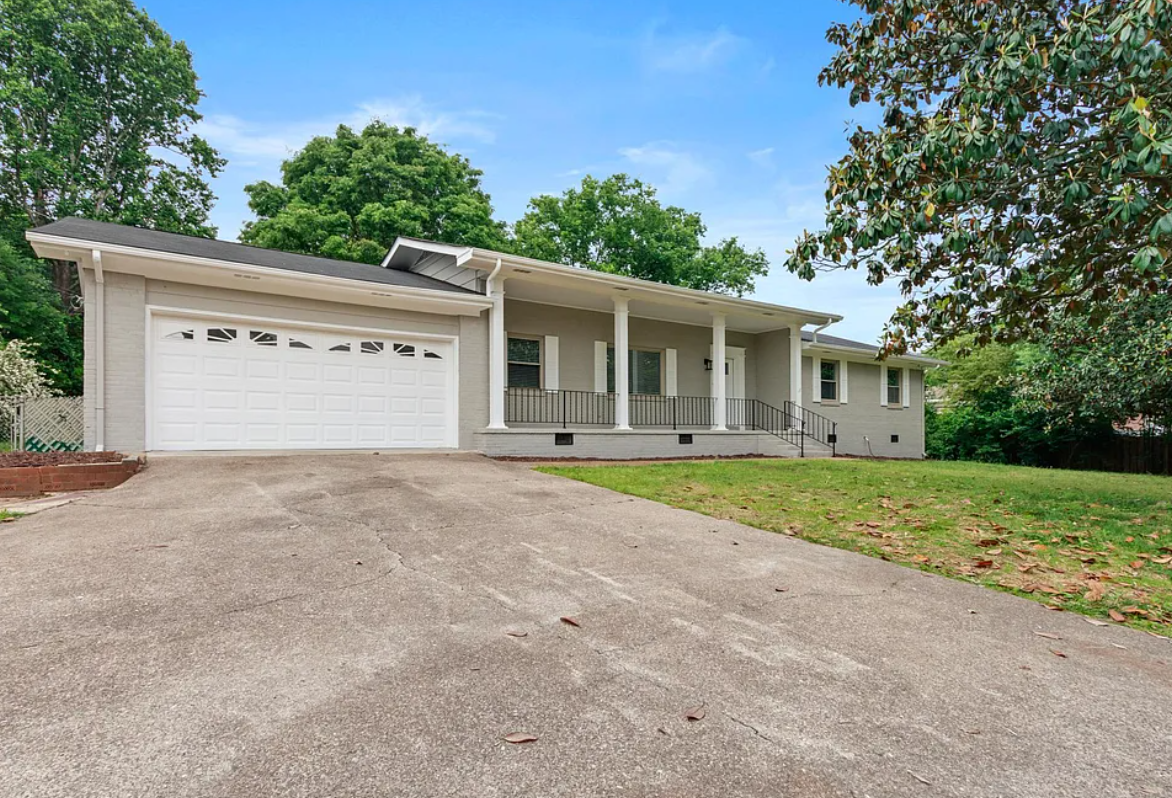 Side View - 1548 N Concord Rd