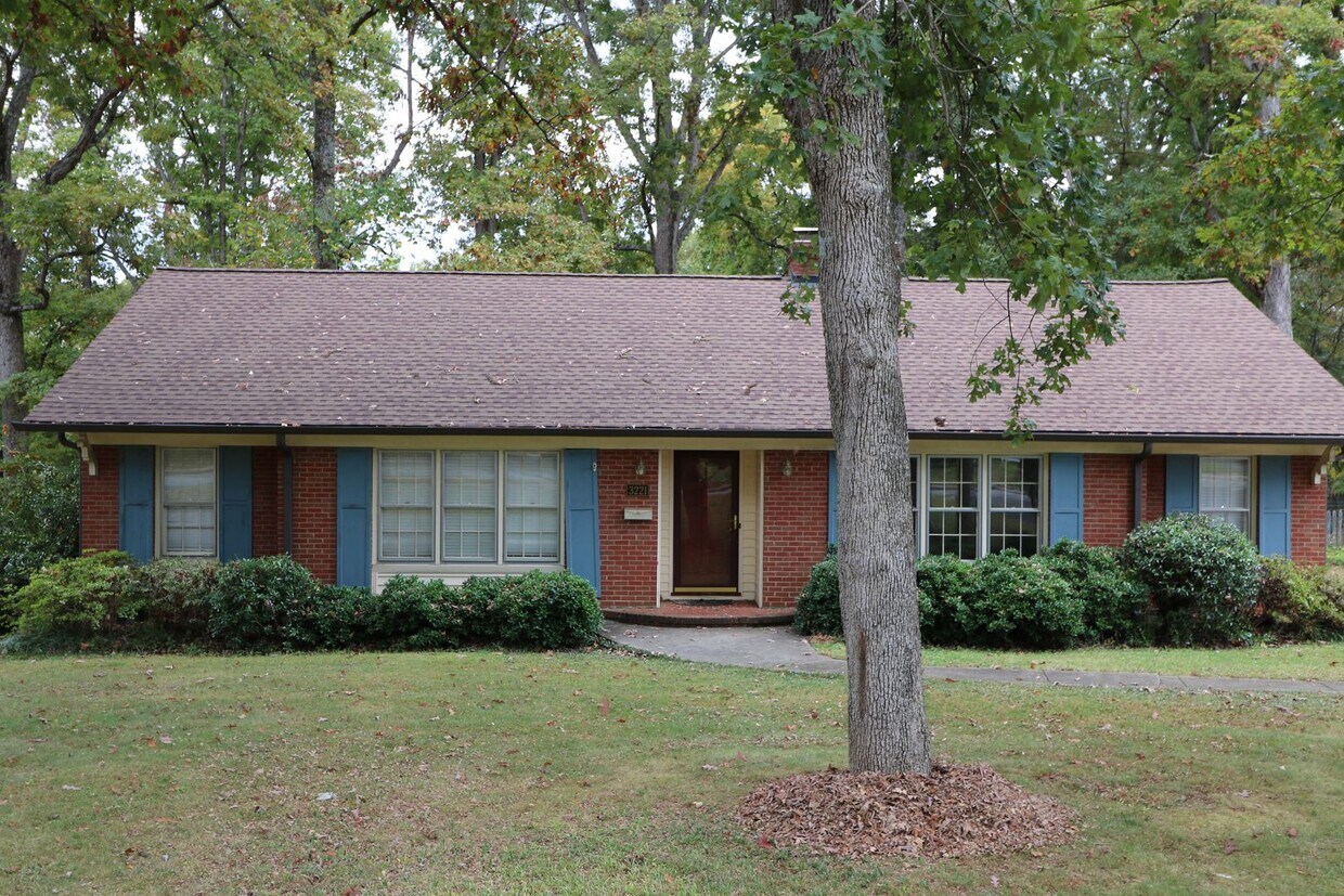 Foto principal - 3221 Polo Rd