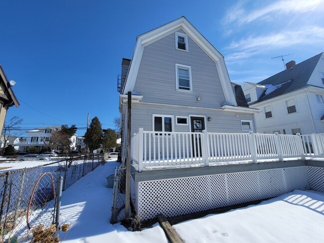 Building Photo - 56 Elm Ave