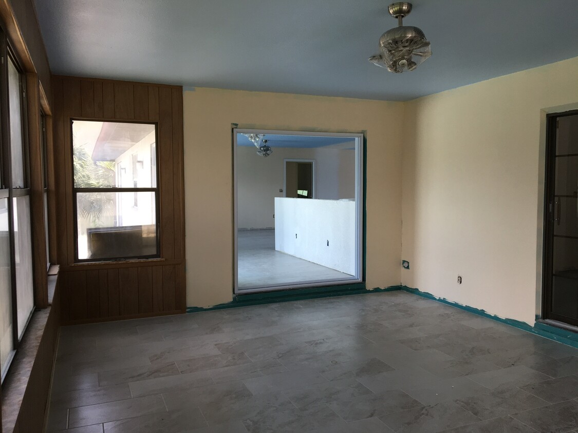 View of kitchen from sunroom - 312 14th St SW