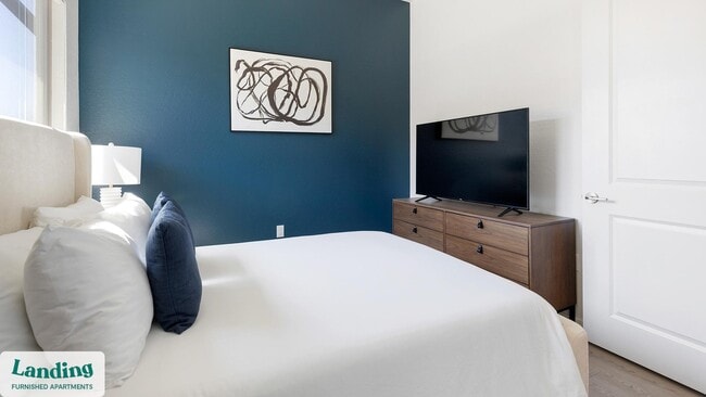 Building Photo - 375 E Linda Vista Blvd