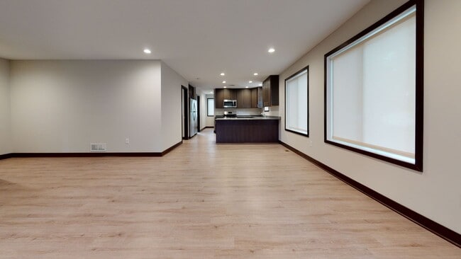 Foto del edificio - 879 23rd Ave SE