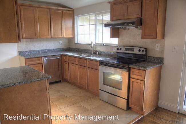 Building Photo - 3 br, 2 bath House - 41755 Sherwood