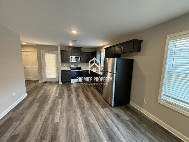 Foto del edificio - 6009 73rd E Pl