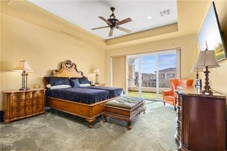 Building Photo - 9145 Tesoras Dr