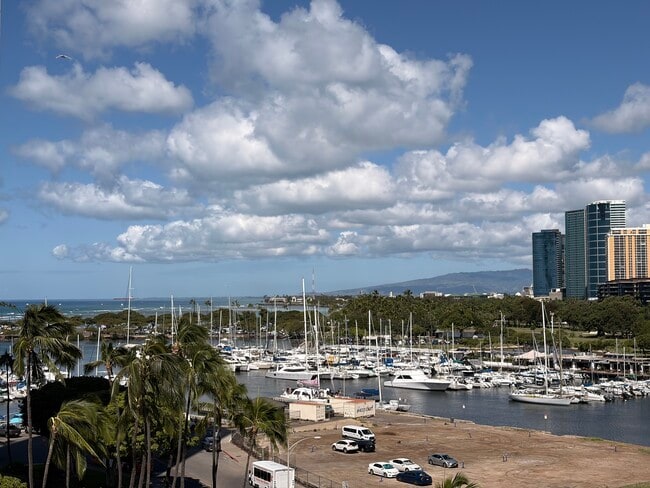 Building Photo - 1690 Ala Moana Blvd