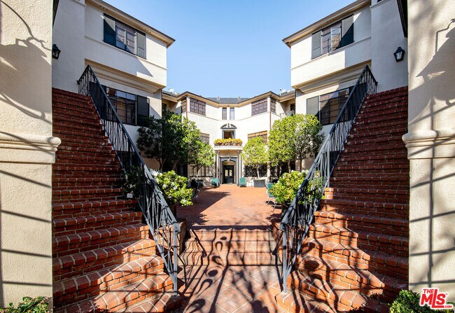 Building Photo - 159 S Rodeo Dr