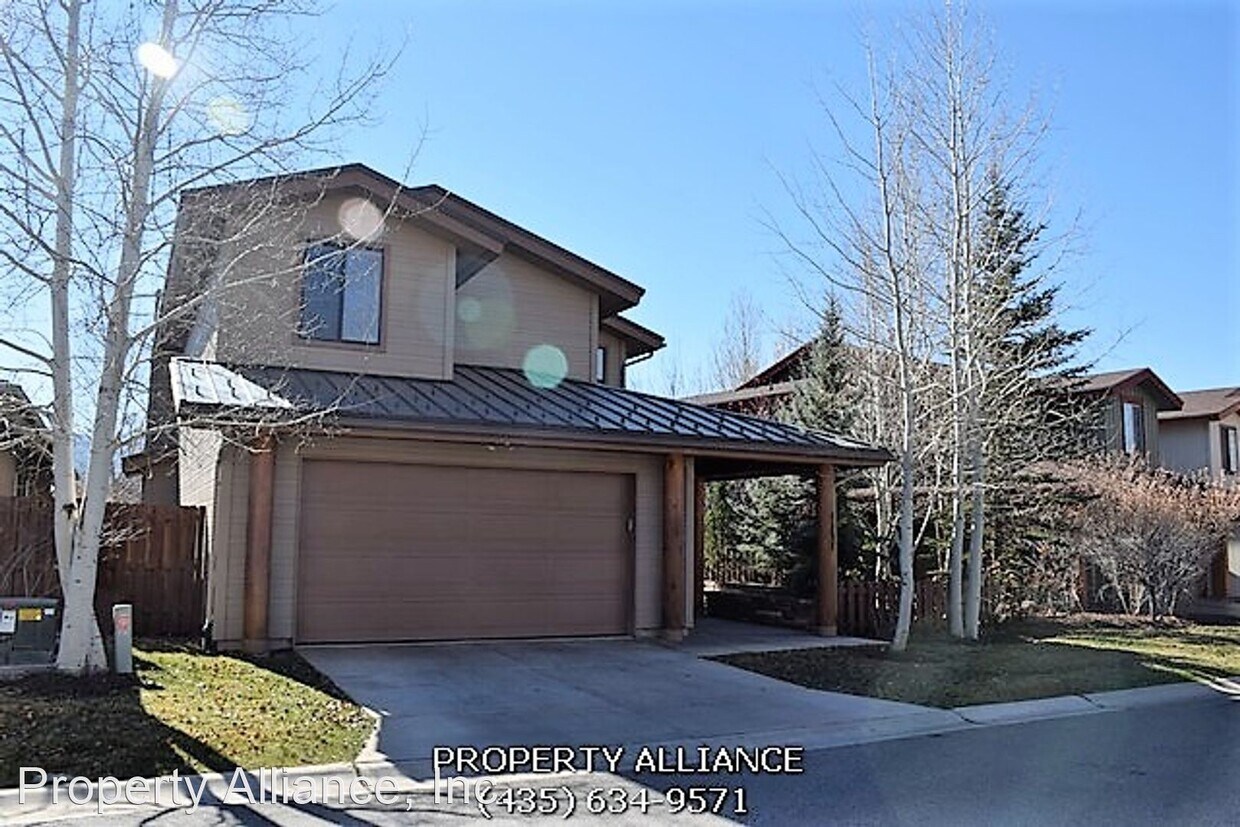 Primary Photo - 3 br, 2.5 bath House - 1137 Station Loop Road