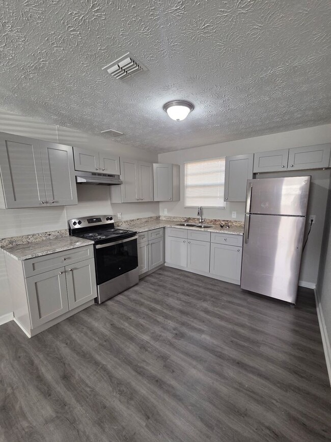 Building Photo - Duplex apartment