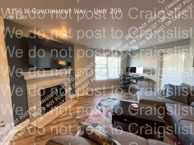 Building Photo - Discovery Park - 2 Bedroom - 2 Bath Condo