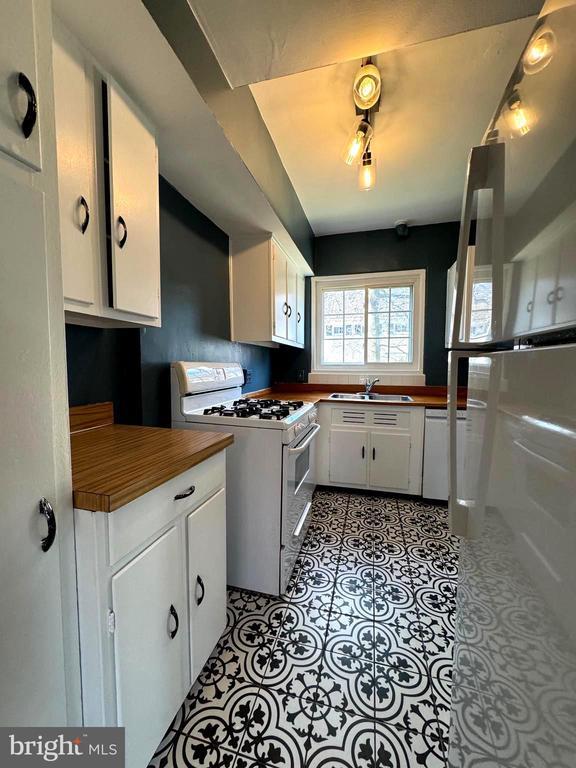 Foto del edificio - 1726 Preston Rd