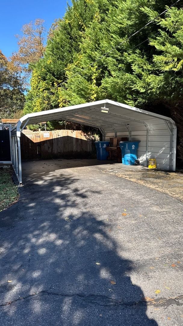 Photo - Classic 3BR Ranch with Garage, Carport & Screened Porch House