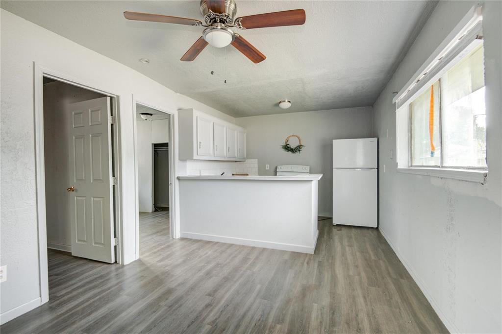Building Photo - 5405 Suez St